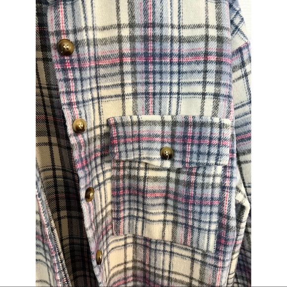 Shein Plaid shacket, outwewe shirt, Large, white - Picture 2 of 3
